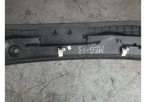 Планка під лобове скло, Renault Megane III, 668100004R